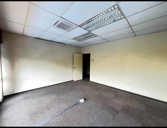 BUSINESS PROPERTY TO RENT IN BRACKENHURST